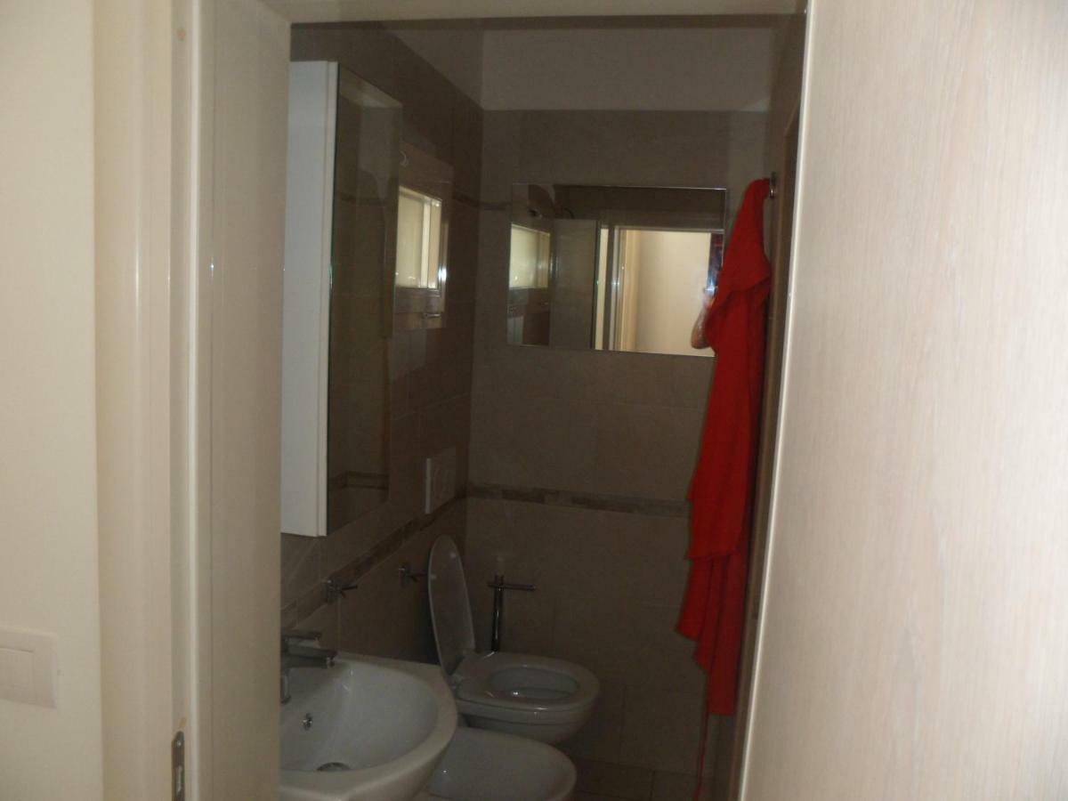 Attico A 150 Mt Dal Mare Villa Marina di Mancaversa Luaran gambar