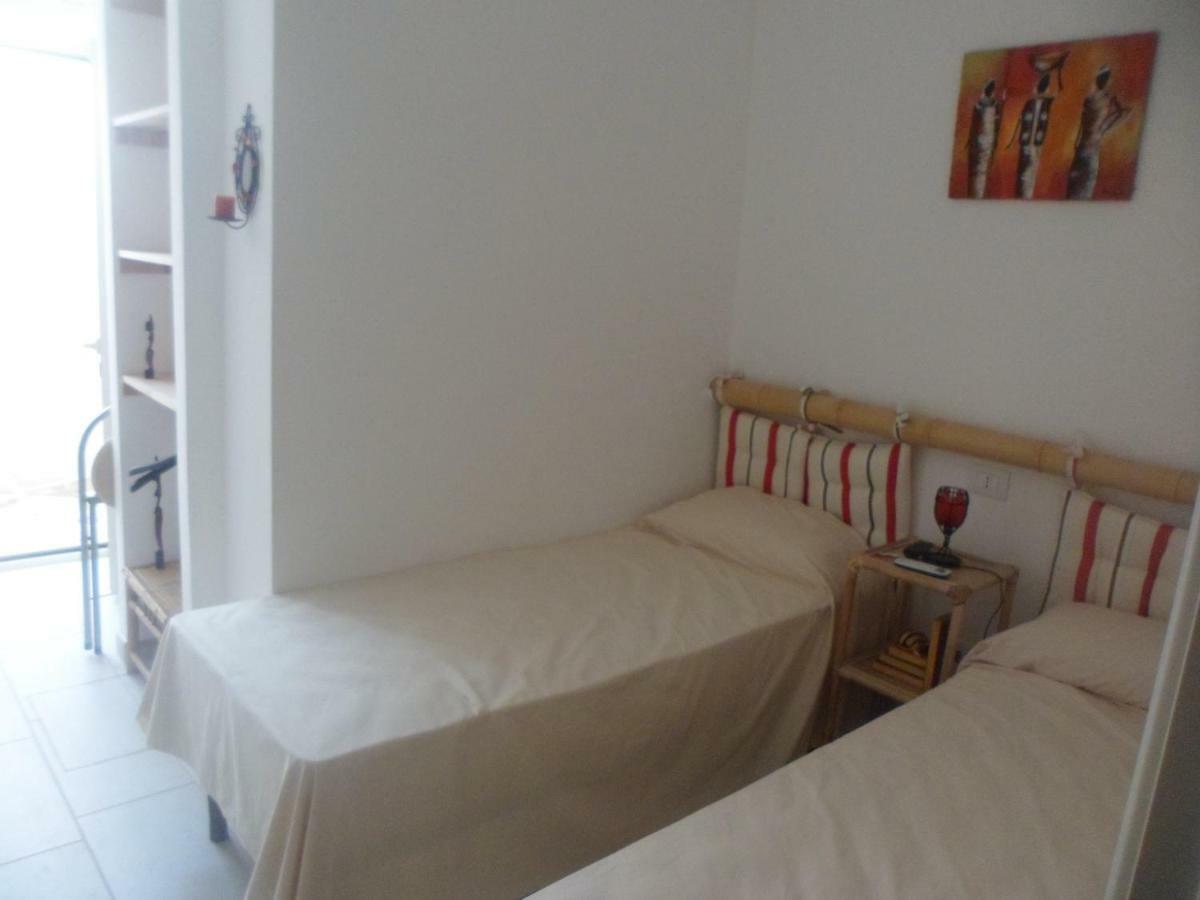 Attico A 150 Mt Dal Mare Villa Marina di Mancaversa Luaran gambar